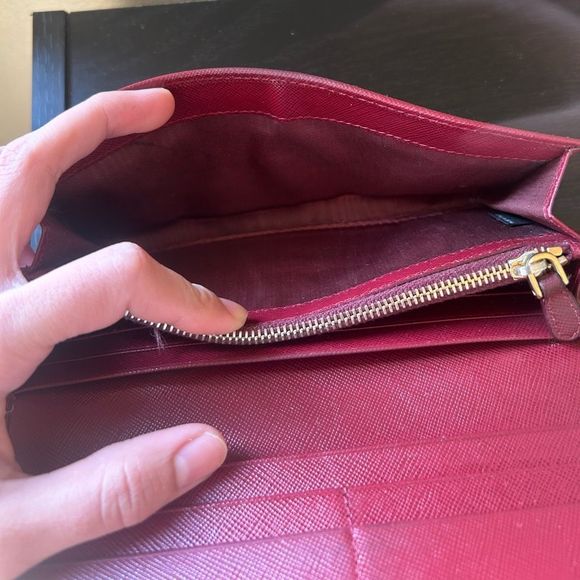 Prada Milano Made in Italy Wine Red Snap Wallet with unbranded chain - Picture 13 of 16